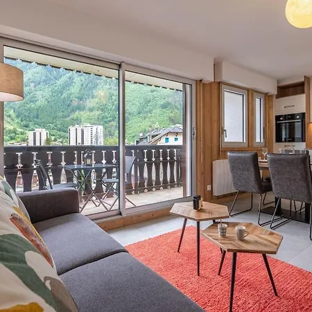 Clos Savoy - New Close To Center & Free Parking - By Cozee Chamonix